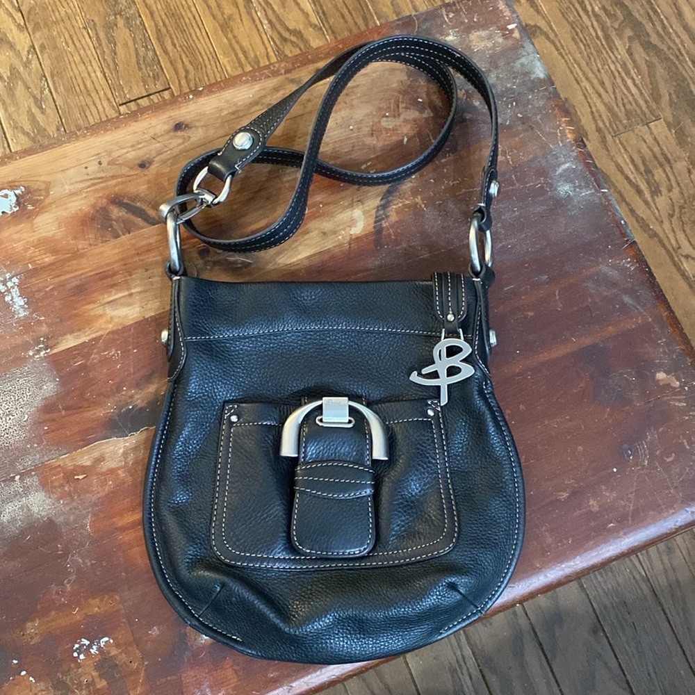 B Makowsky black pebbled leather crossbody